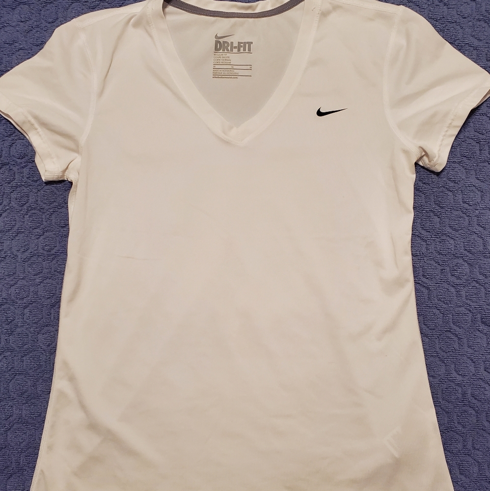 Nike dri-fit workout top